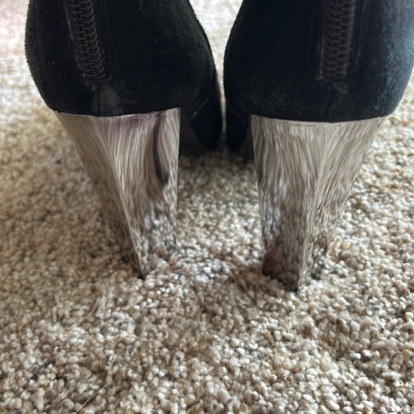 Diane von furstenburg suede ankle boots size 7 1/2 med - Picture 3 of 10